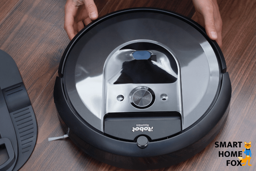 iRobot Roomba i7+ сверху